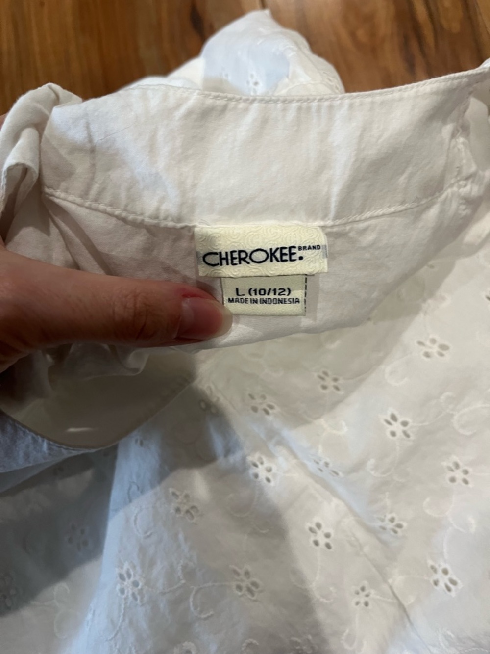 Girl’s Large Classic White Eyelet Sundress - Picture 4 of 5